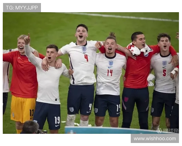 乌加特 vs 赖斯：现代防守中场的两种模板